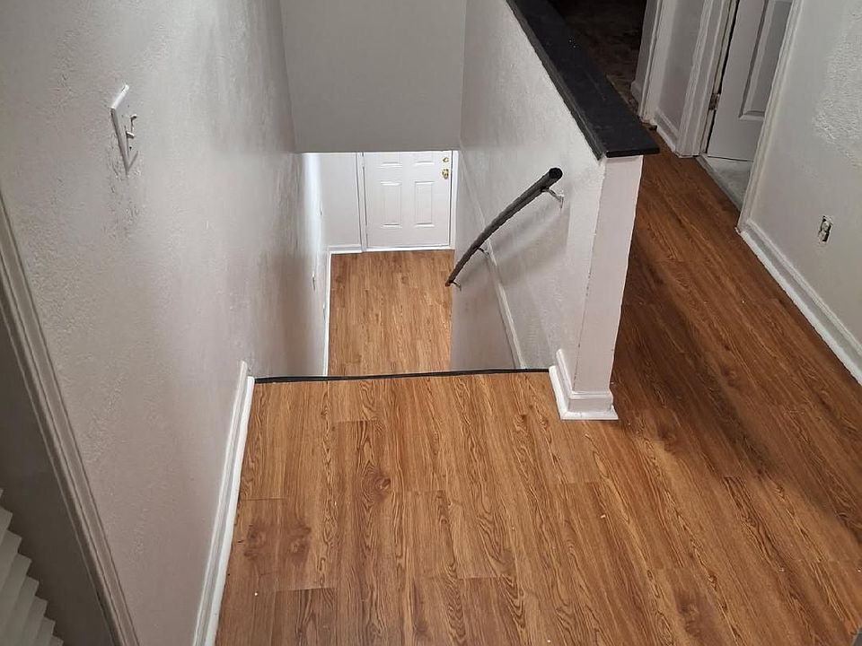 2nd image of 158 Candler St