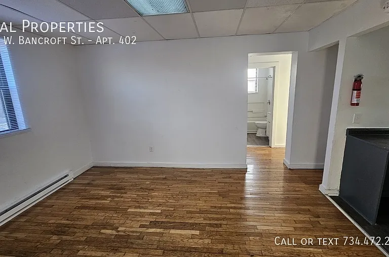 401 W Bancroft St #402 — Photo 2