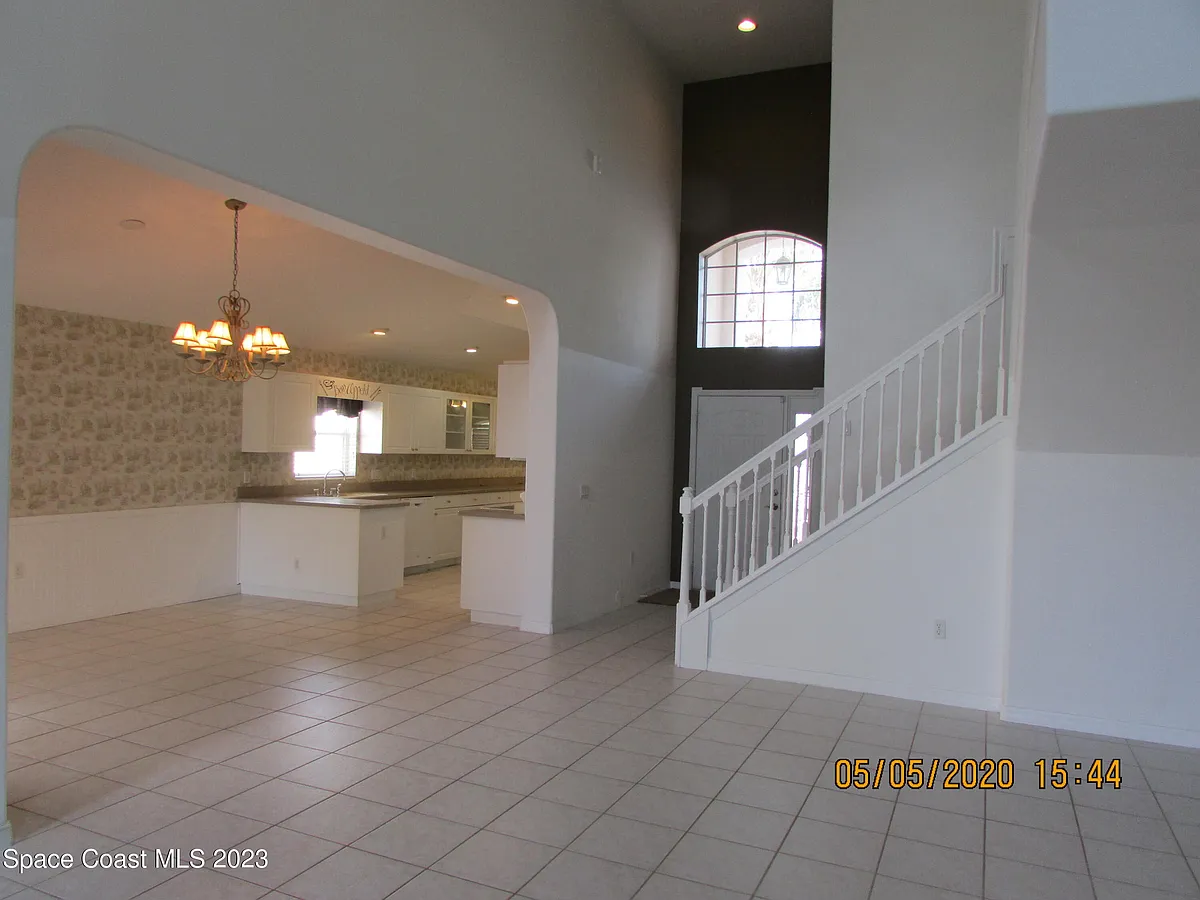 Building Photo - 2710 Bradfordt Dr