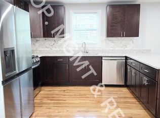 14 Alicant St, Providence, RI 02908