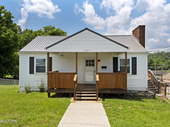 205 W Hicks St, Clinton, TN 37716