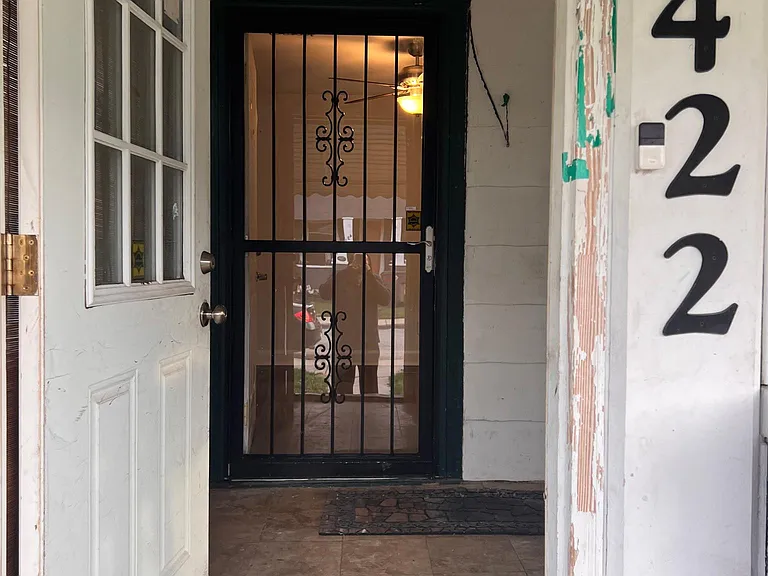 422 Congress Ave — Photo 14