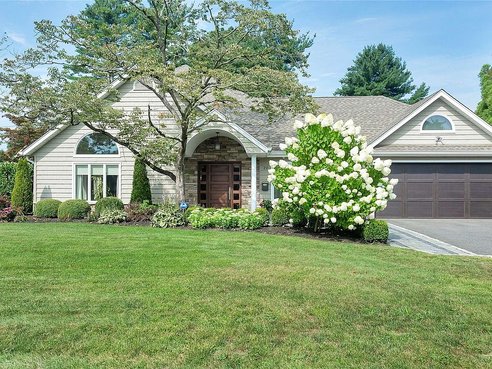 1st image of 20 Sherwood Ln