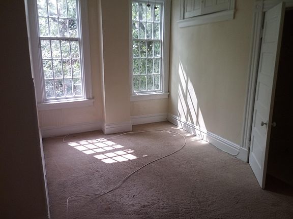 4th image of 500 N Stafford Ave #2