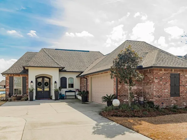 285 Lakeshore Dr, Oscar, LA 70762