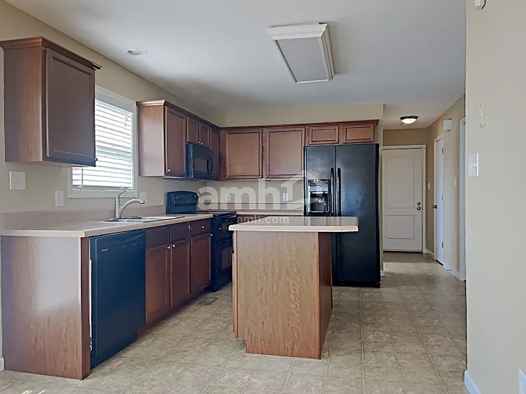 5006 Horsestall Dr — Photo 3