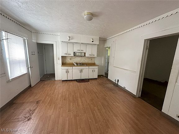 5th image of 4082 E 142nd St
