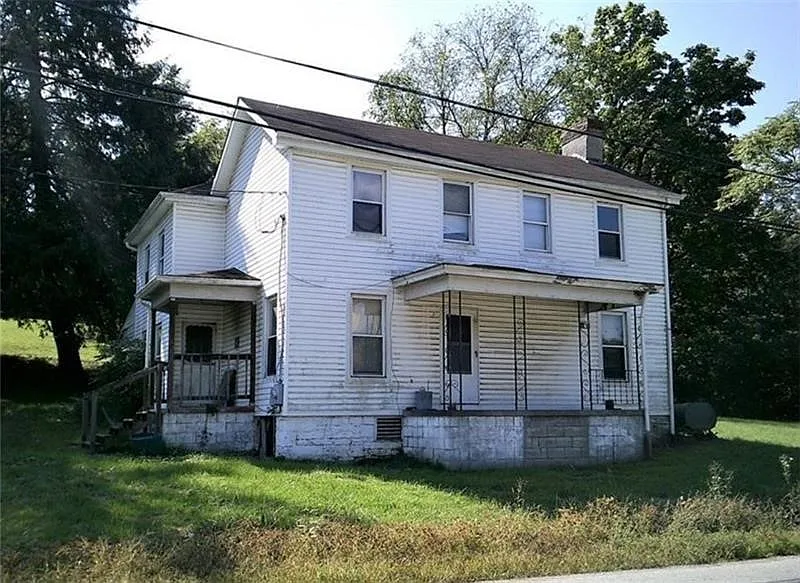 1746 Grange Rd photo 1