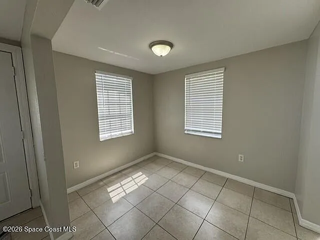 1841 Baldwin St — Photo 5