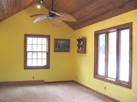 Cabin multi purpose room