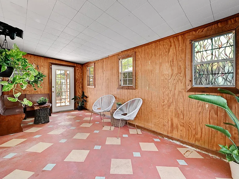 6209 Harwin Ln — Photo 23