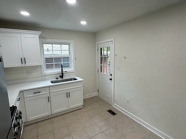 2928 Harlan Dr #A — Photo 10