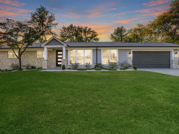 729 Villa Capri Ct, Saint Louis, MO 63132