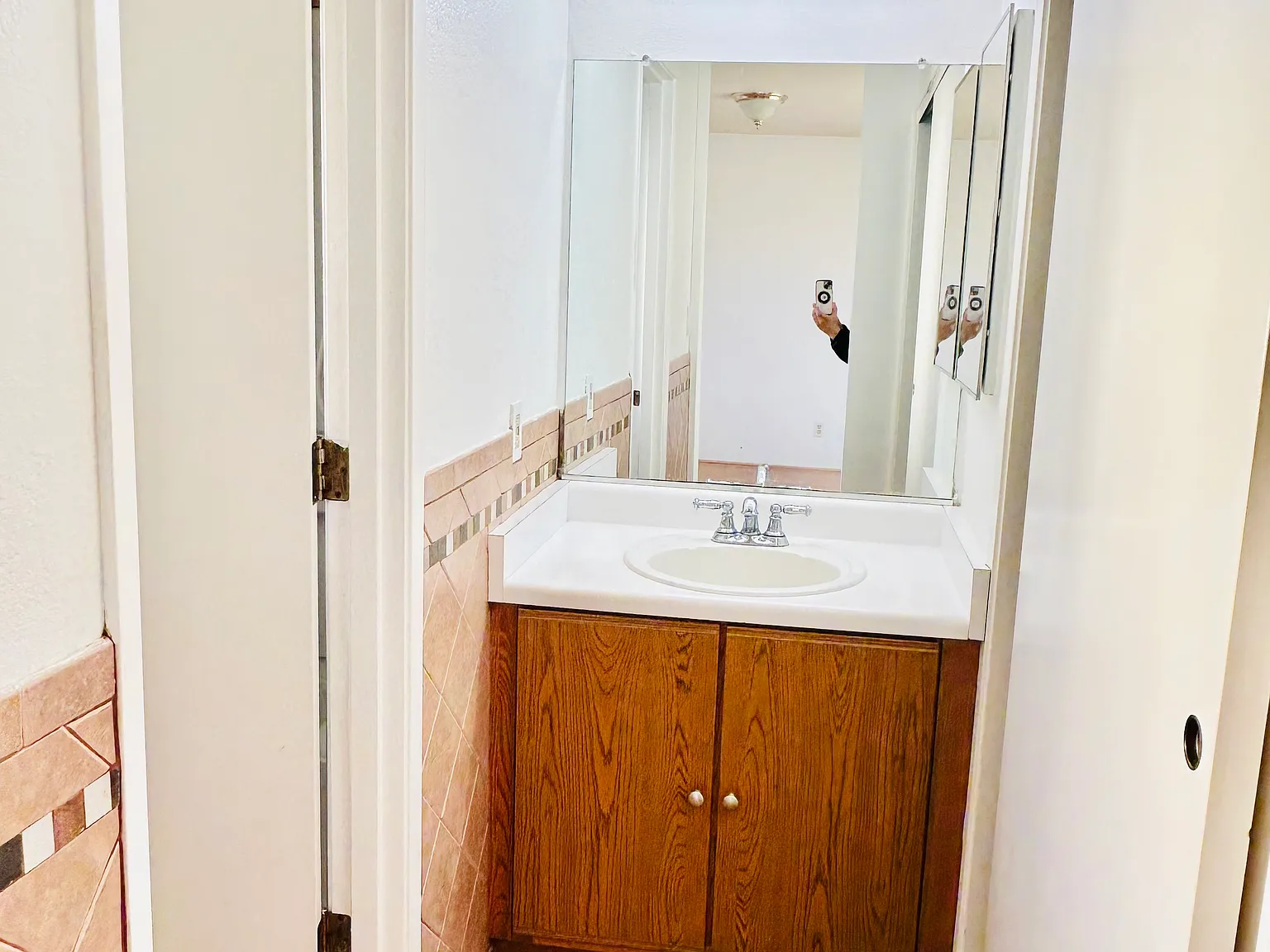 100 Whitney Young Cir — Photo 3
