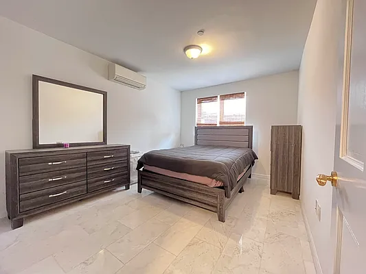 Rented by Modern Spaces | media 11