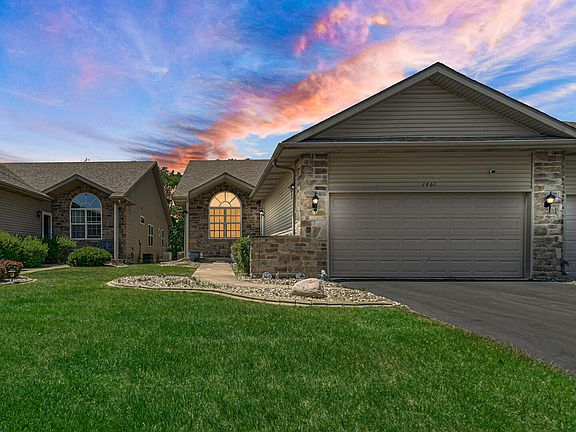 2nd image of 1461 Mybeck Pl