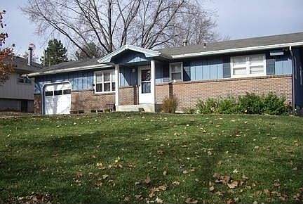 1st image of 3220 Highland Cir