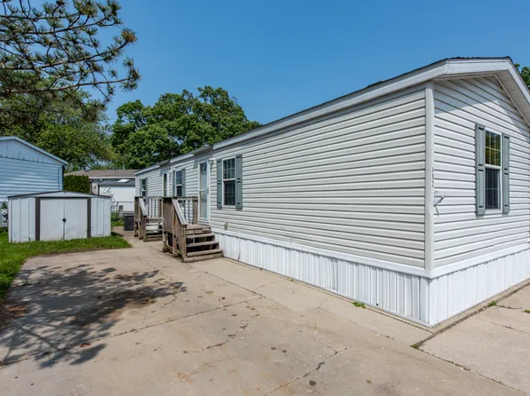 38569 N Sheridan Rd Lot 492, Beach Park, IL 60099