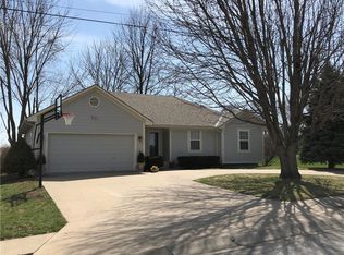 1509 NE Tudor Rd, Lees Summit, MO 64086