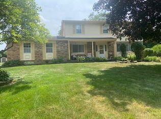 4071 Chancellor Dr, Grove City, OH 43123
