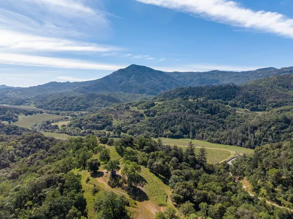 2800 Feliz Creek Road, Hopland, CA 95449