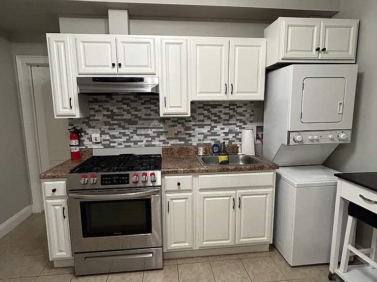 319 Ramona Ave — Photo 1