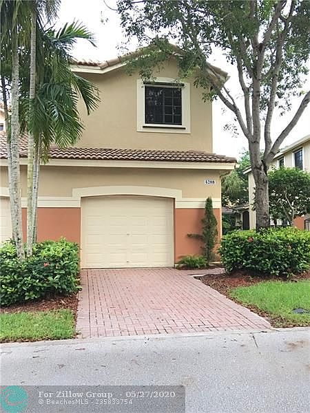 1st image of 4208 Vineyard Cir