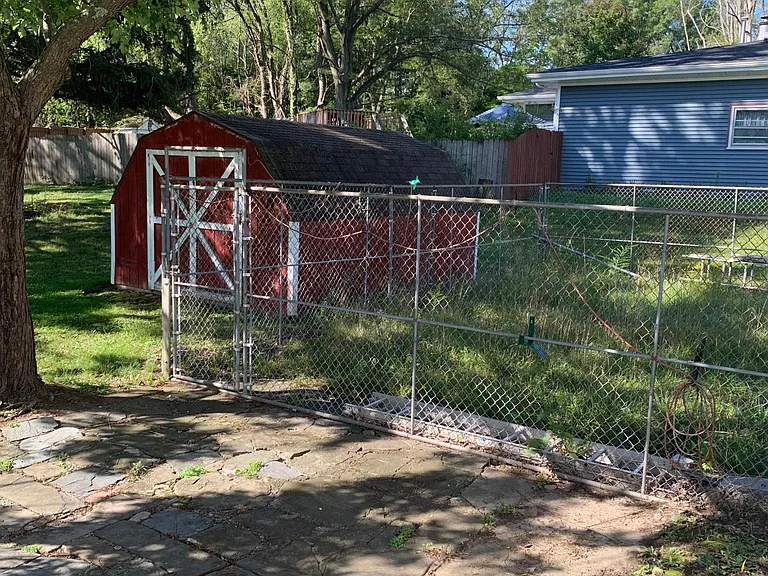 145 Miller St — Photo 12
