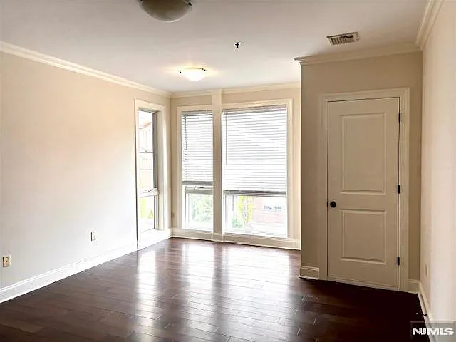 255 Laird Ave #6 — Photo 25