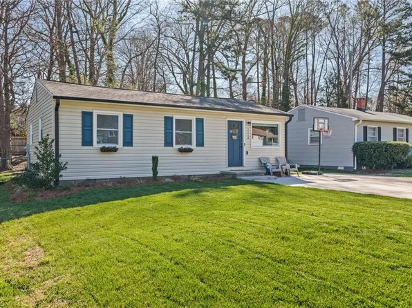 1112 Meadowbrook Blvd, High Point, NC 27260