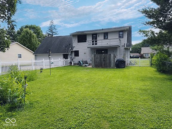 3rd image of 439 Greenacres Dr