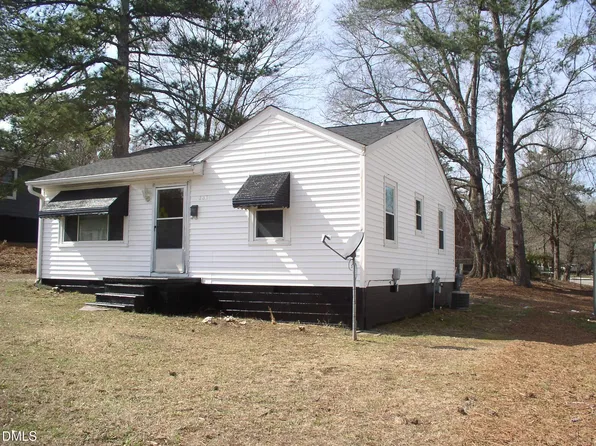 1061 N Pinkston St, Henderson, NC 27536