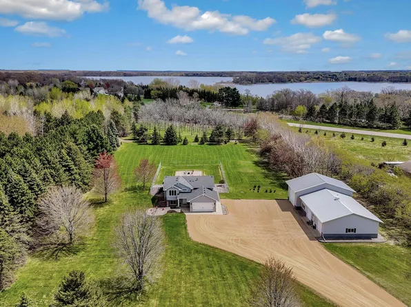 26807 James Ave, Chisago City, MN 55013