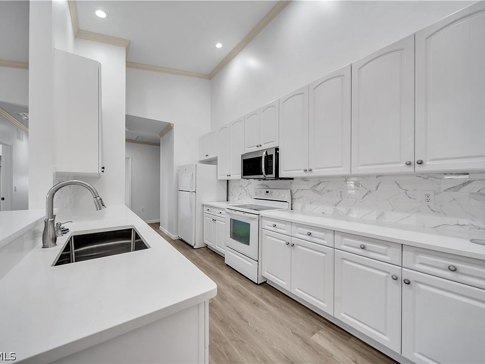 1st image of 5370 Park Rd APT 4