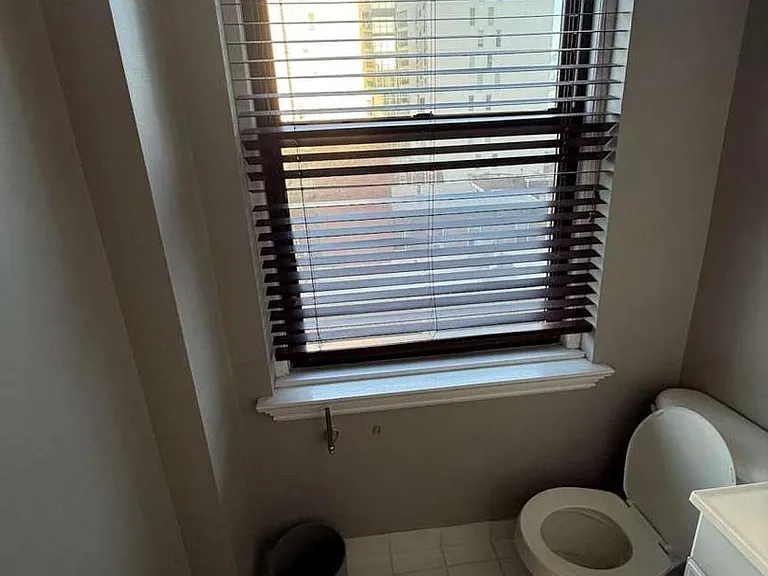 1939 Chestnut St #4C — Photo 8