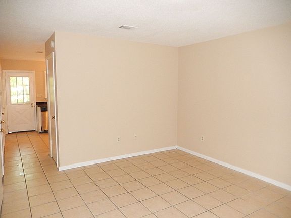 3rd image of 1811C Hartsfield Rd