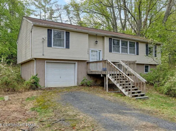 2165 Woodchuck Ln, East Stroudsburg, PA 18302