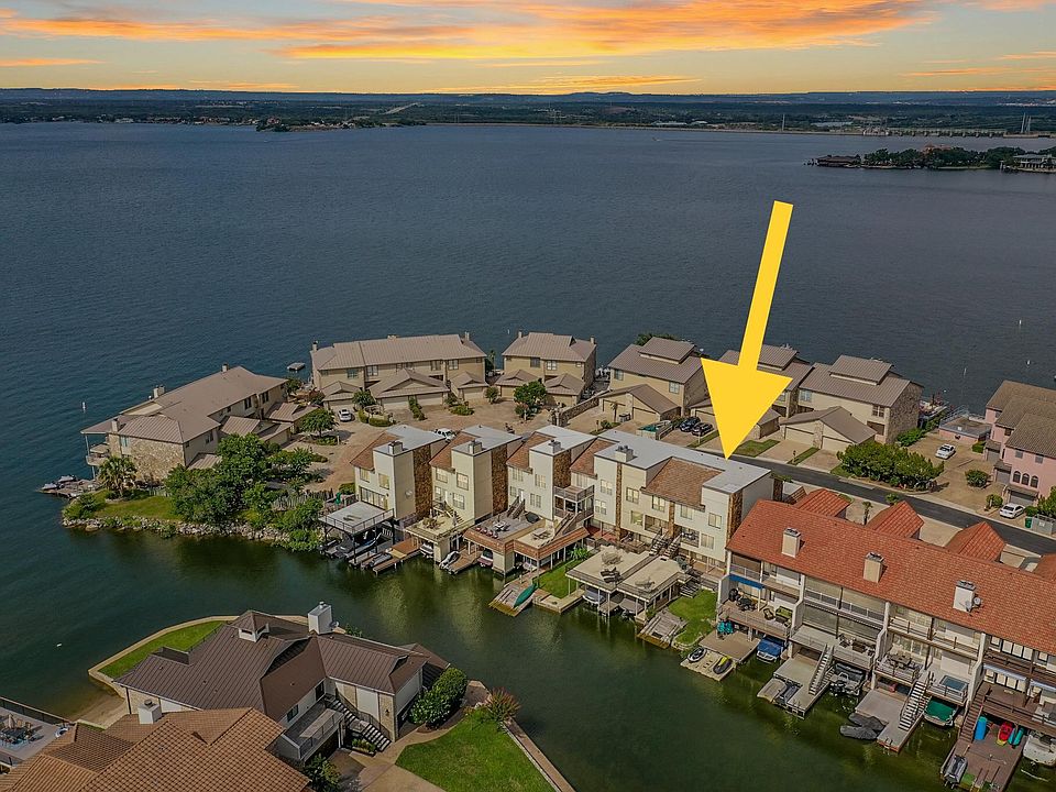 1st image of 600 Horseshoe Bay North