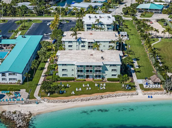 1101 W Ocean Dr #32, Key Colony Beach, FL 33051