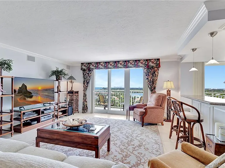 500 Ocean Dr #W-11 — Photo 8