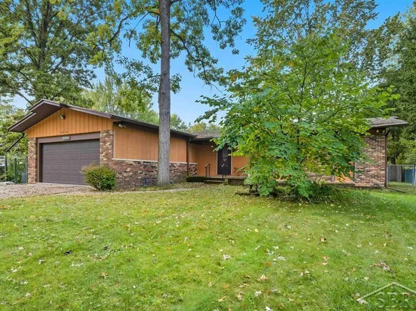 4956 W Bis Rd, Midland, MI 48642