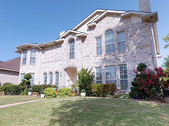 3rd image of 2233 Country Dell Dr