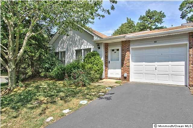 1st image of 50 Woodshill Dr S