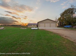 3702 S Waverly Rd, Eaton Rapids, MI 48827