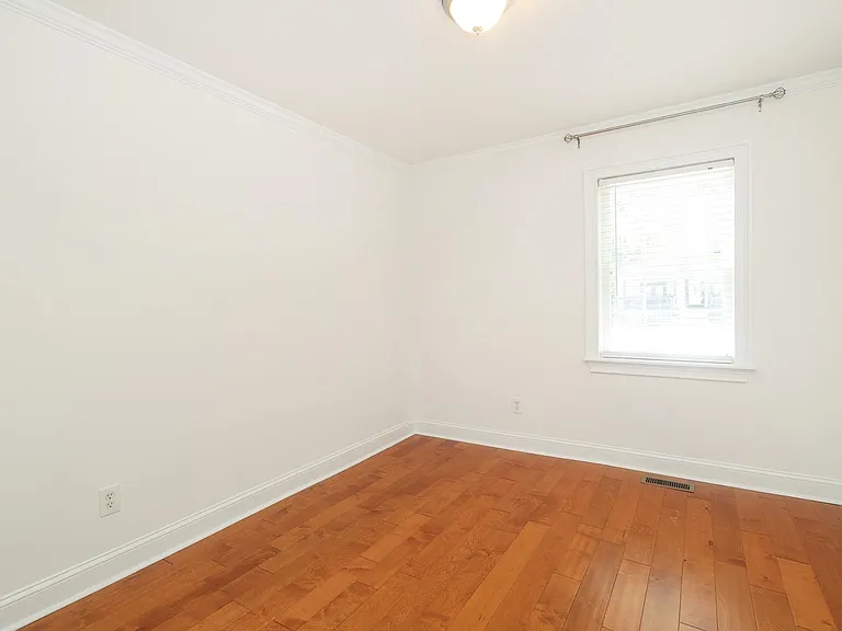 1812 Pegram St — Photo 14