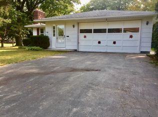 44 Ranch Dr, Rochester, NY 14622