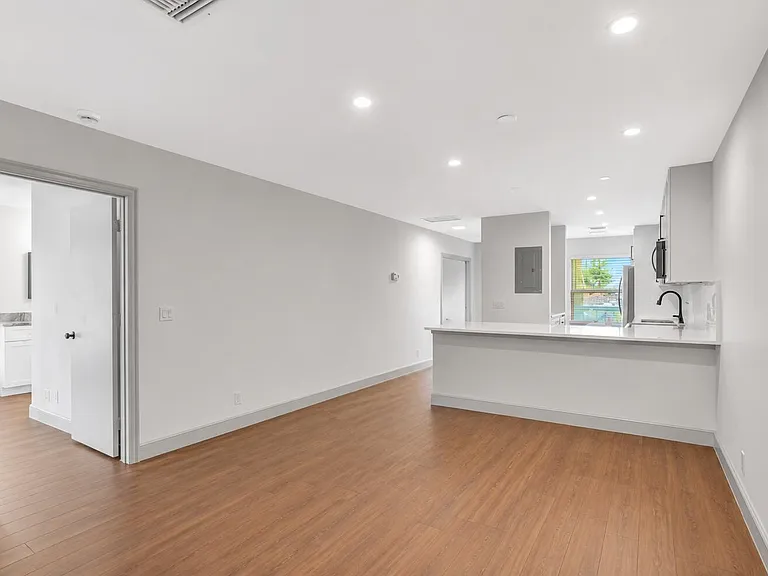 1140 Mahogany Way #204 — Photo 12