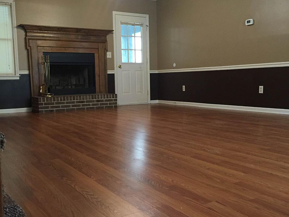 1st image of 514 Saint Andrews Cir