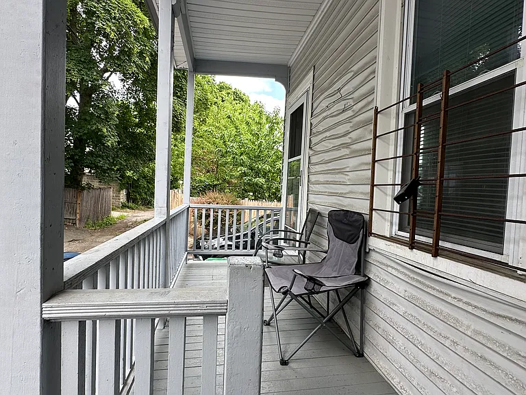 51 College Ave #1 — Photo 37