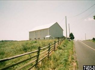 162 Speelman Klinger Rd, Littlestown, PA 17340